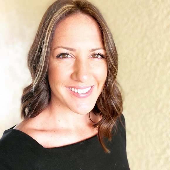 Meet your Posher, J - Picture 1 of 6